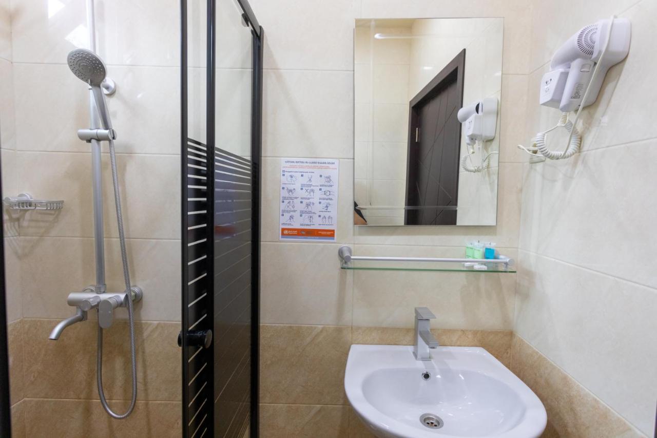 Panorama Kutaisi Hotel ภายนอก รูปภาพ