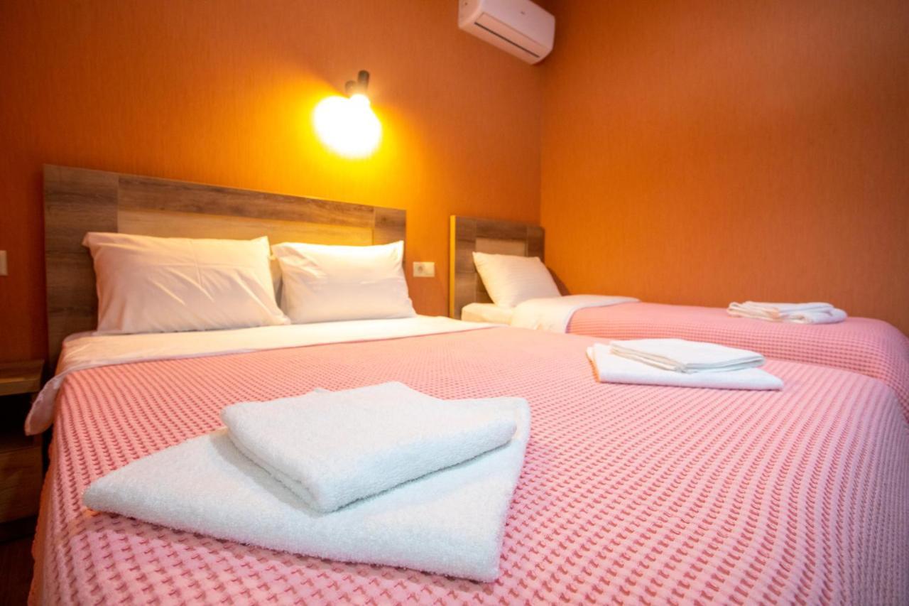 Panorama Kutaisi Hotel ภายนอก รูปภาพ