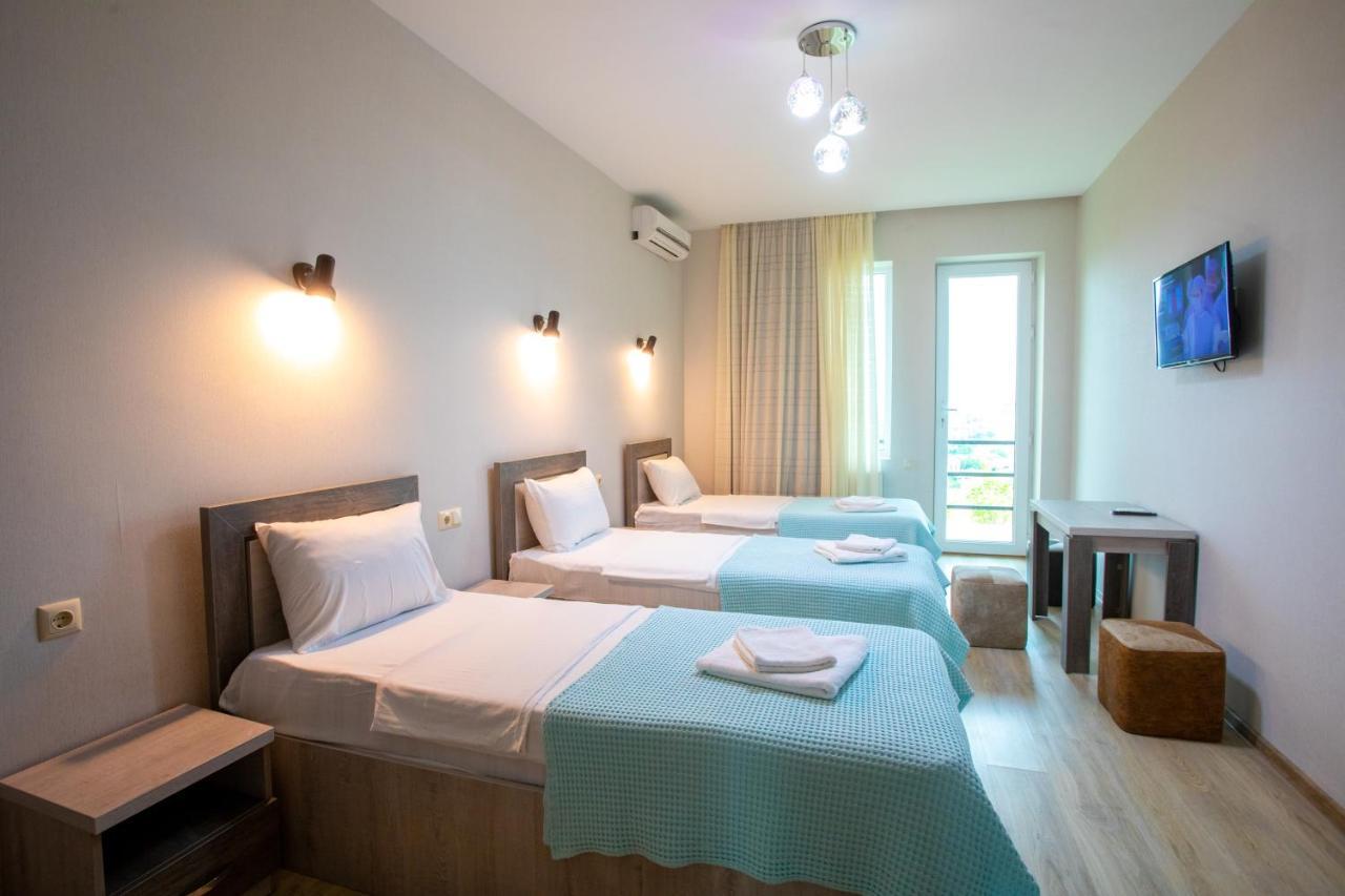 Panorama Kutaisi Hotel ภายนอก รูปภาพ